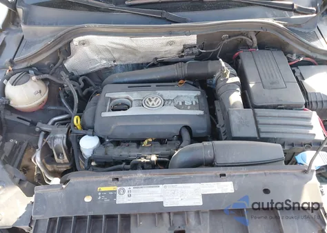 2016 Volkswagen Tiguan S from USA, damaged, VIN WVGAV7AX9GW554005